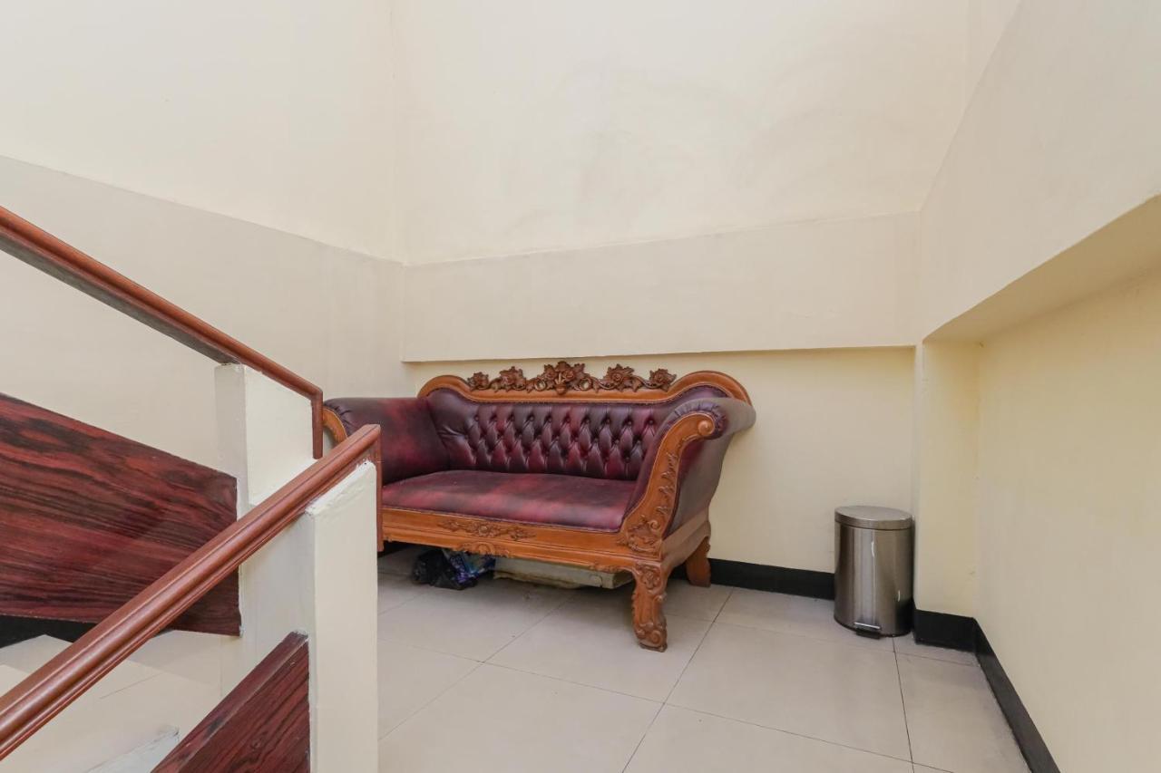 Reddoorz Syariah Near Stasiun Karet Hotell Jakarta Eksteriør bilde
